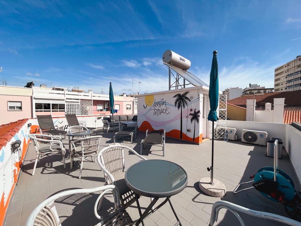 Patio, Seating area