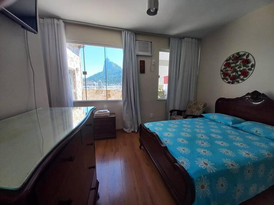 TV and multimedia, Bedroom, Mountain view