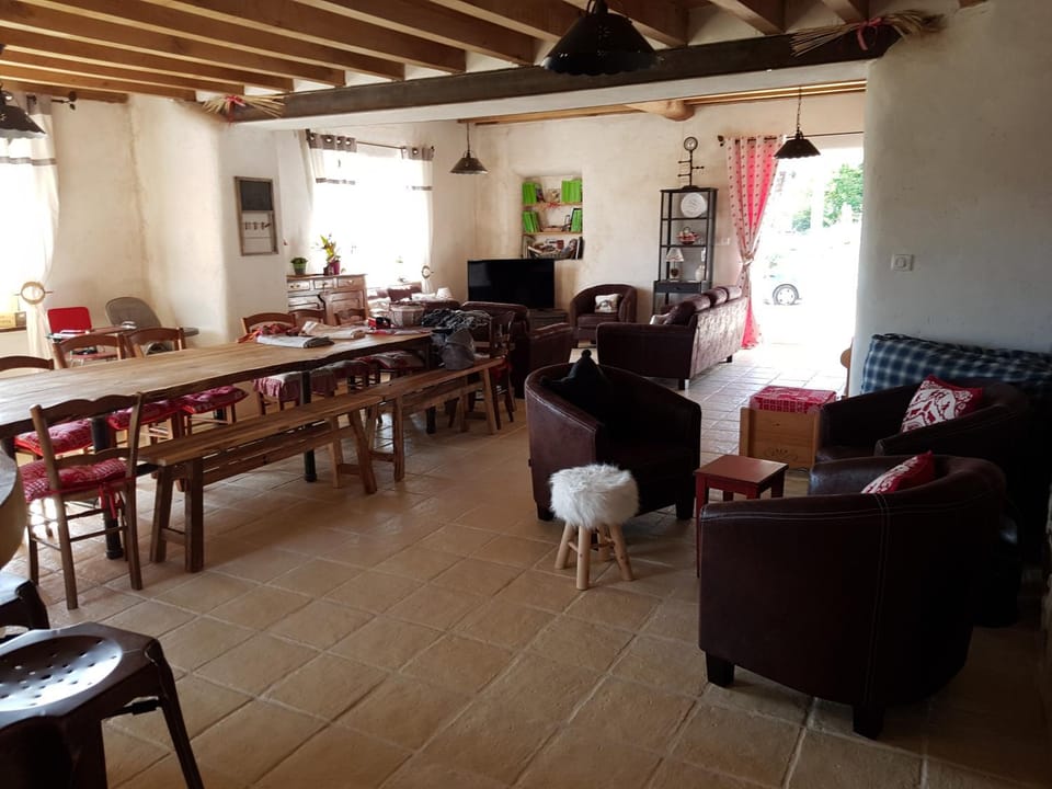 Communal lounge/ TV room
