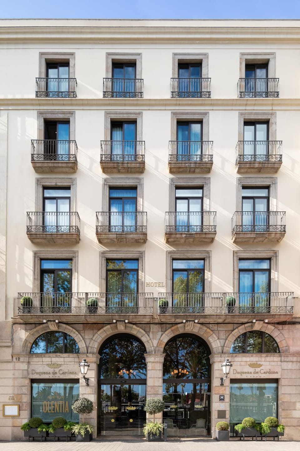 Property building, Facade/entrance