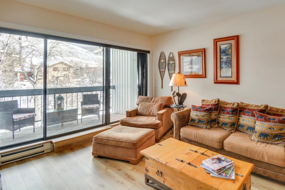 Private Ski Retreat in Avon: Eagle River Views! House in Avon