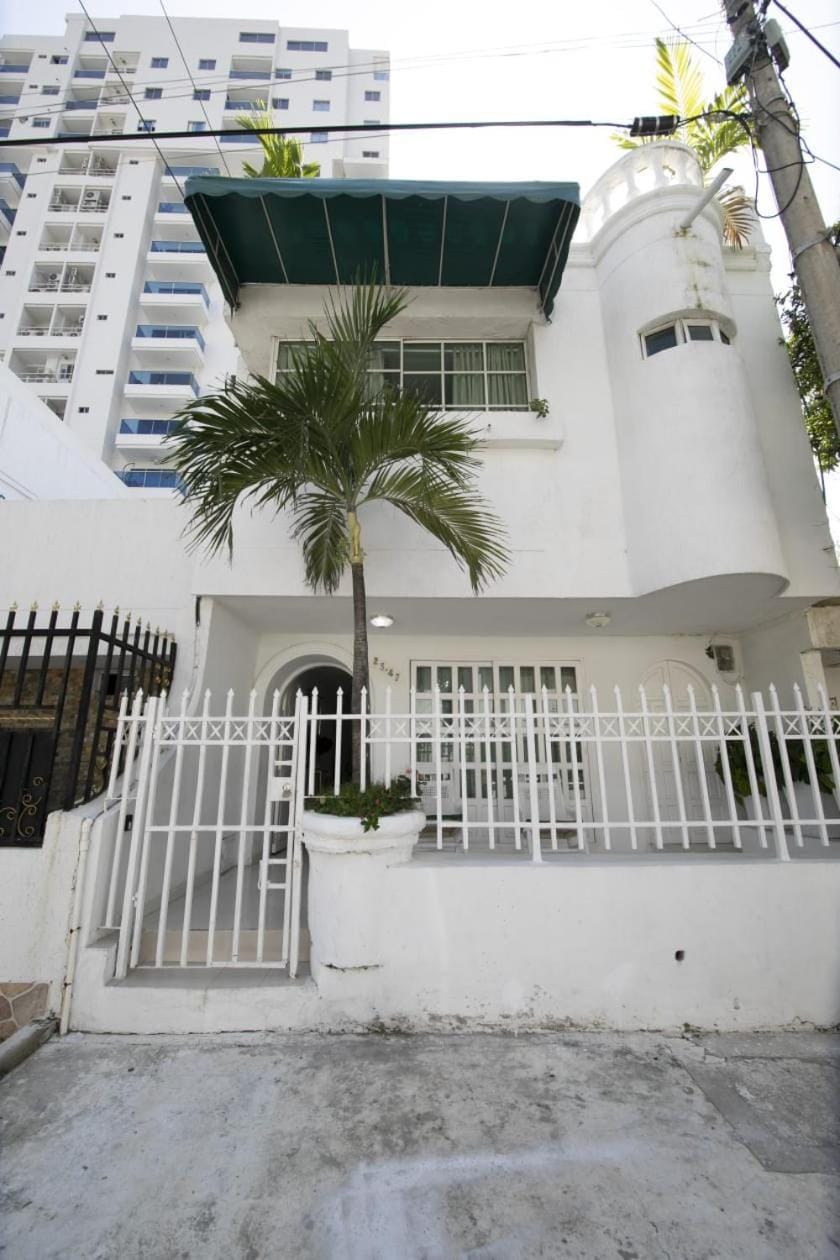 Property building, Facade/entrance