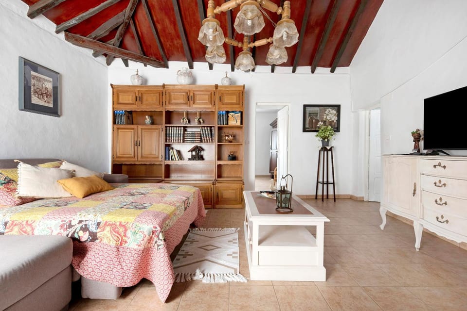 Living room, Bedroom
