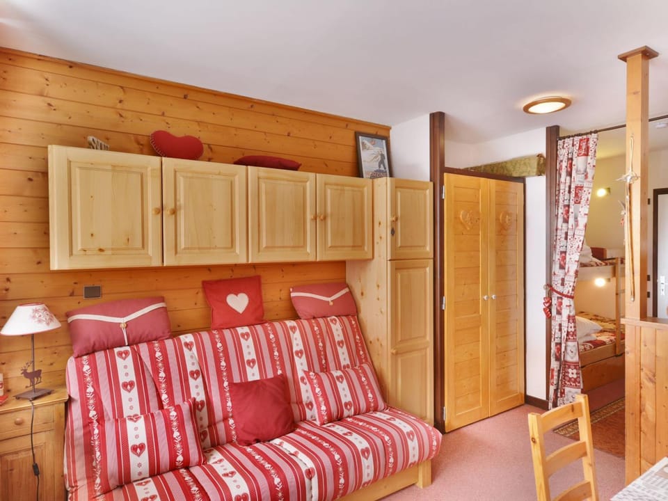 Studio 4 pers. avec balcon, près des pistes et du centre, garage, linge inclus, Morzine-Avoriaz - FR-1-684-15 Apartment in Morzine