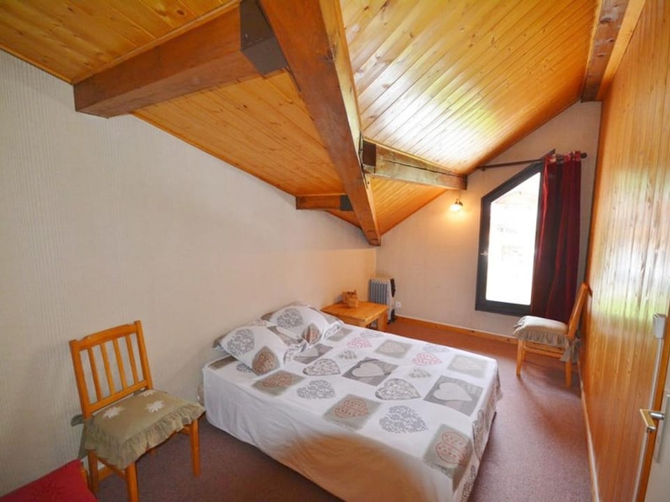 Appartement duplex au centre de Morzine, 4 pers., proche des télécabines, balcon, parking, MultiPass - FR-1-684-36 Cabin in Montriond