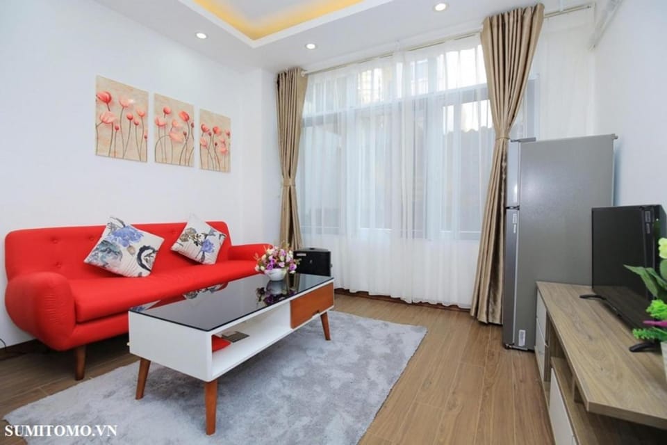 TV and multimedia, Living room, Photo of the whole room, Seating area, Bedroom