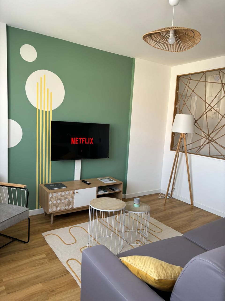 Communal lounge/ TV room