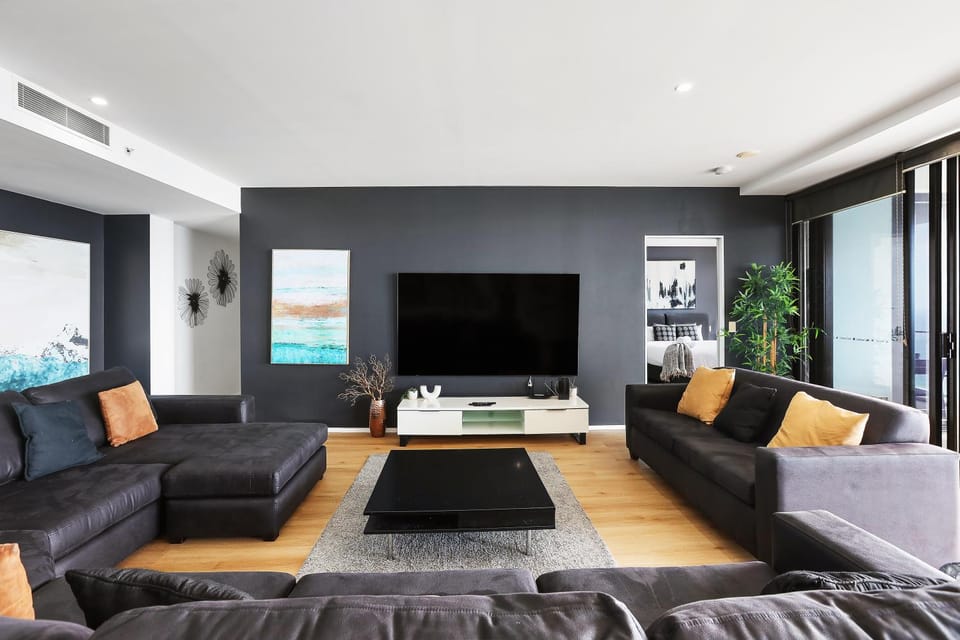 TV and multimedia, Living room, Seating area