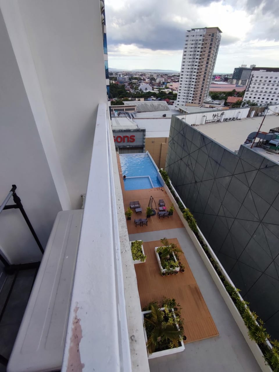 View (from property/room), Balcony/Terrace, City view