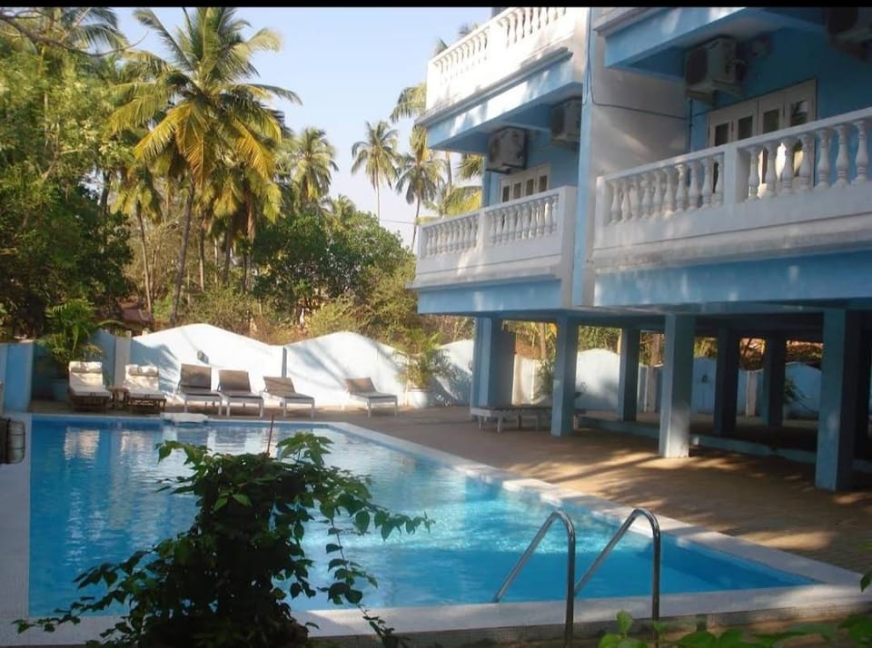Property building, Swimming pool