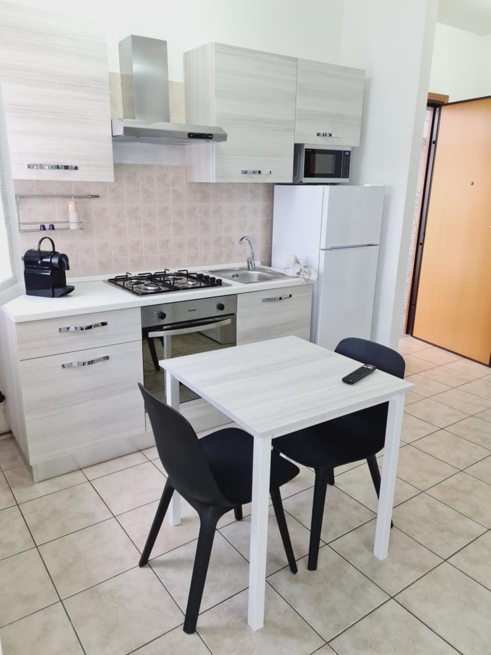 Kitchen or kitchenette, minibar, pet friendly, stove