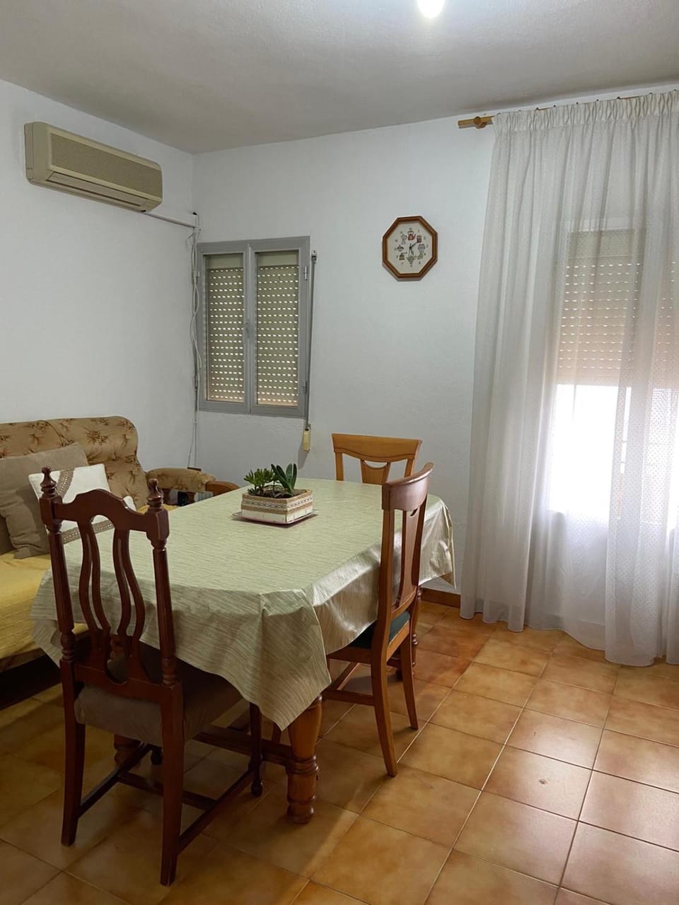 Dining area, air conditioner