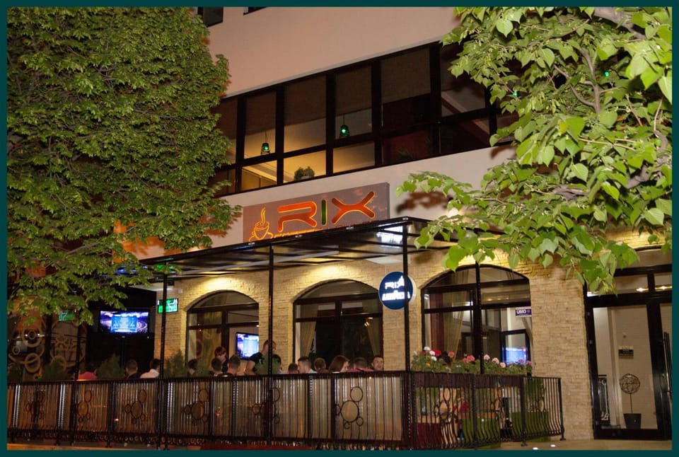 Restaurant/places to eat