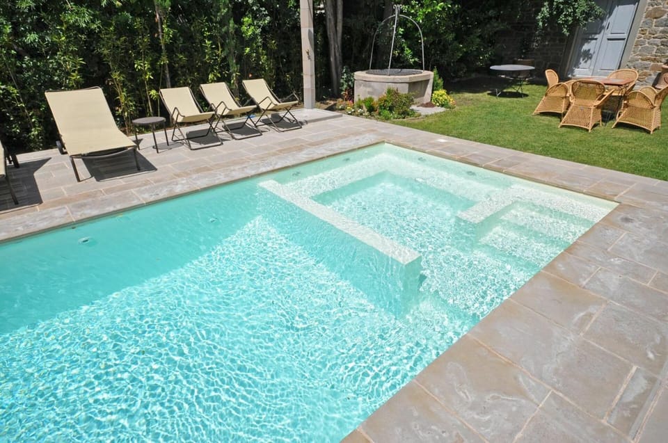 Garden, Garden view, Pool view, Swimming pool, sunbed