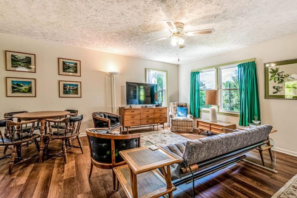 Hood Upper House in Lake Junaluska