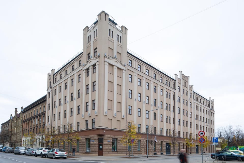 Property building, Day, Parking