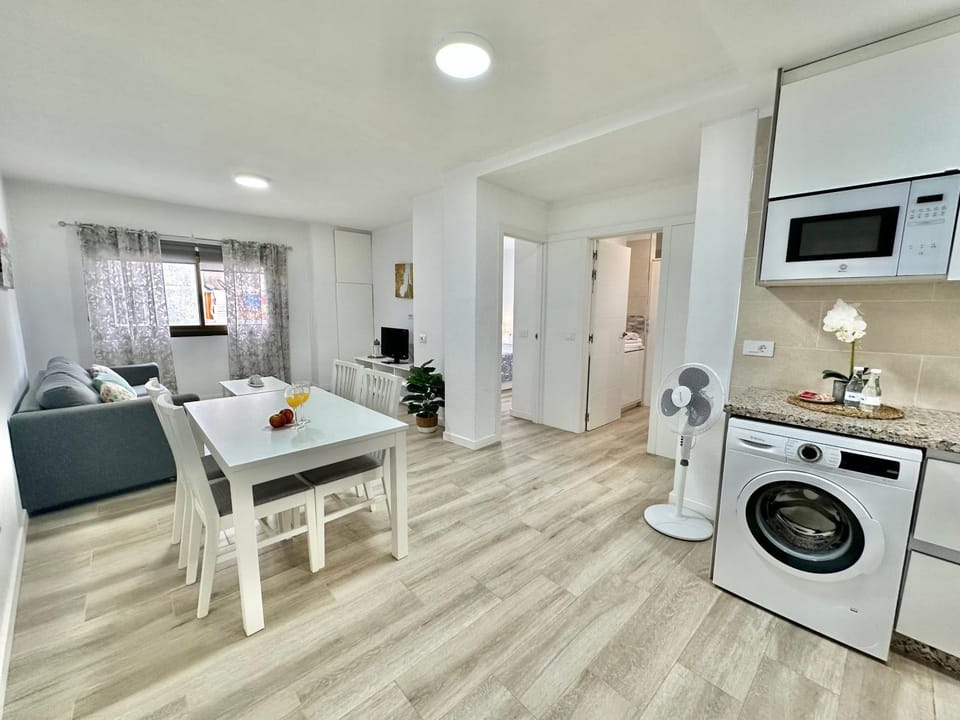 Living room, Dining area, minibar, washing machine