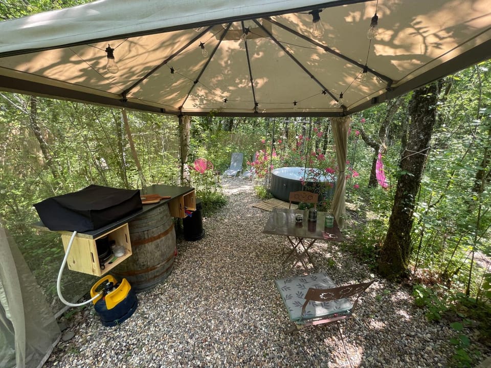 Ironvan Campground/ 
RV Resort in Occitanie
