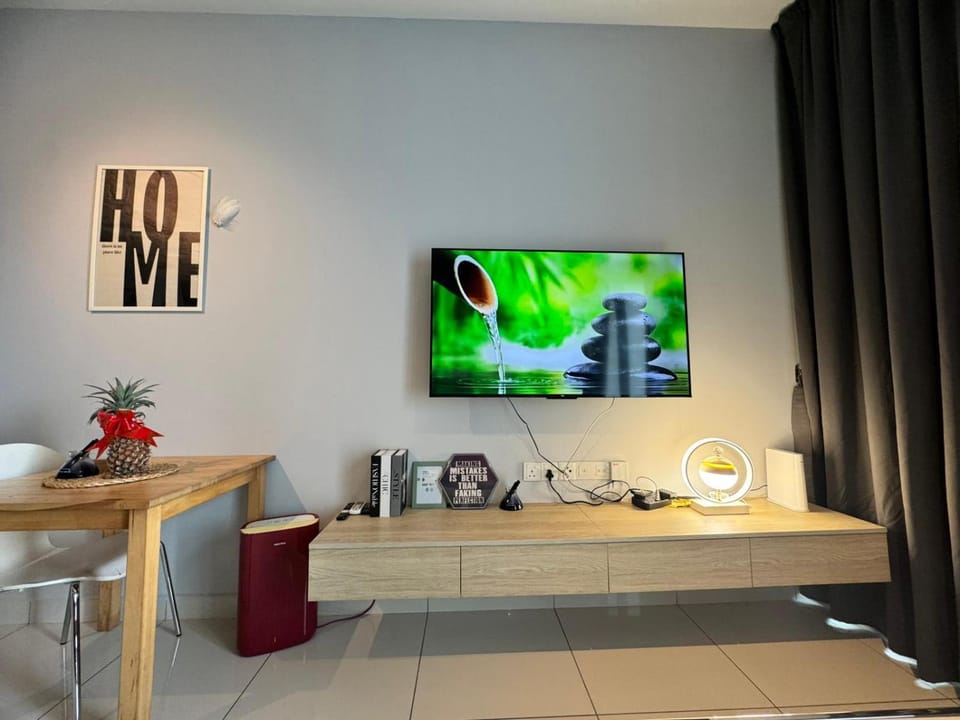 TV and multimedia, Kitchen or kitchenette