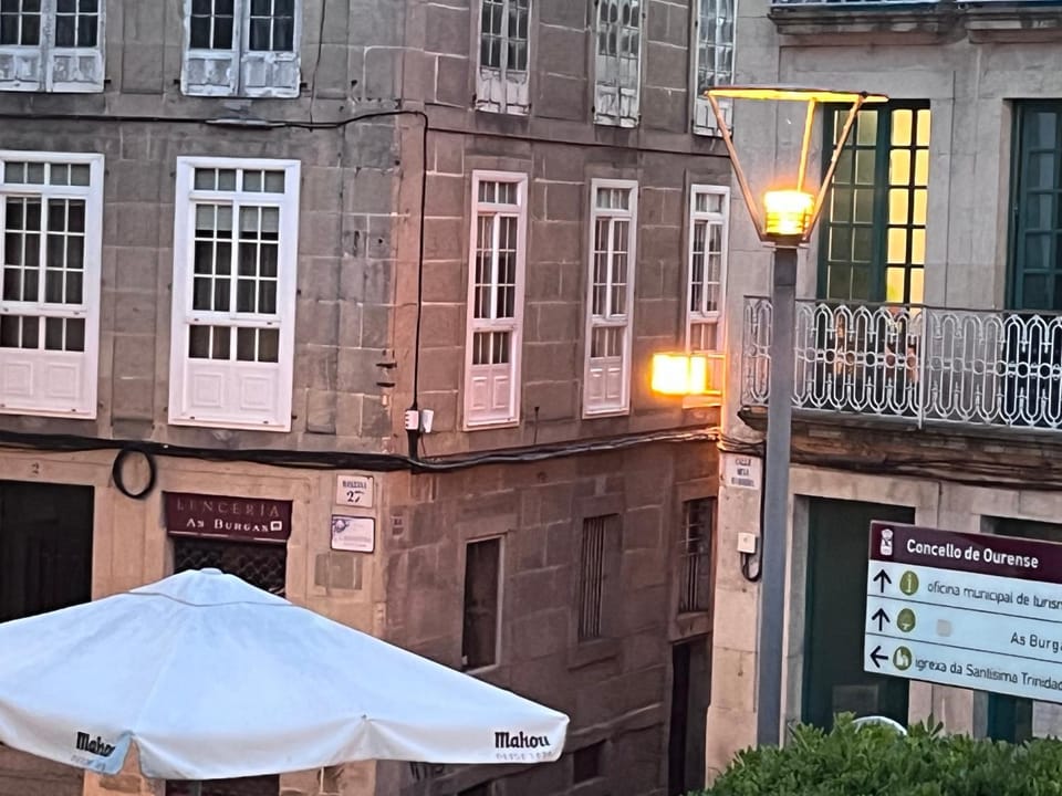 Apartamento Cervantes Apartment in Ourense