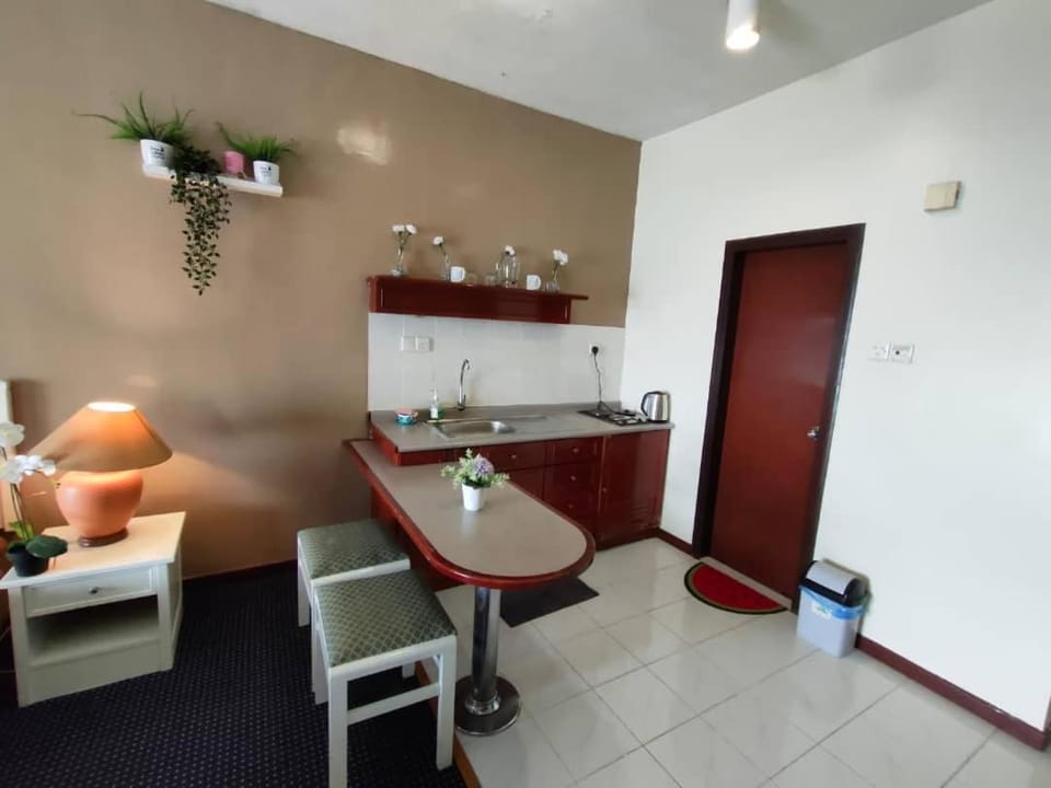Seaview Deluxe Rainbow Paradise Tg Bungah 8pax Bed and Breakfast in Tanjung Bungah