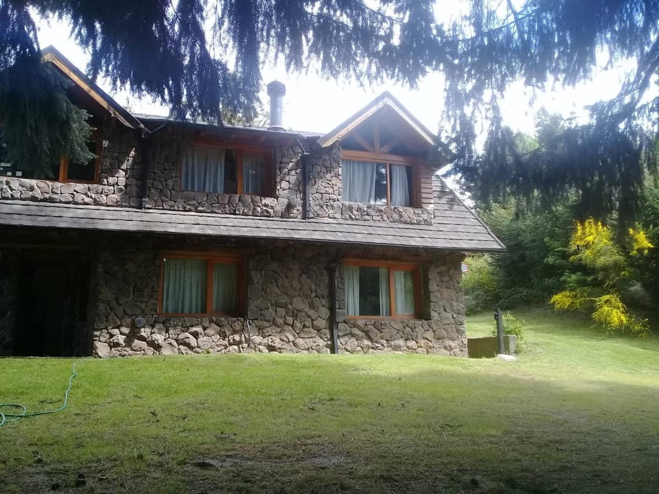Facade/entrance, Off site, Day, Natural landscape, Garden, On site