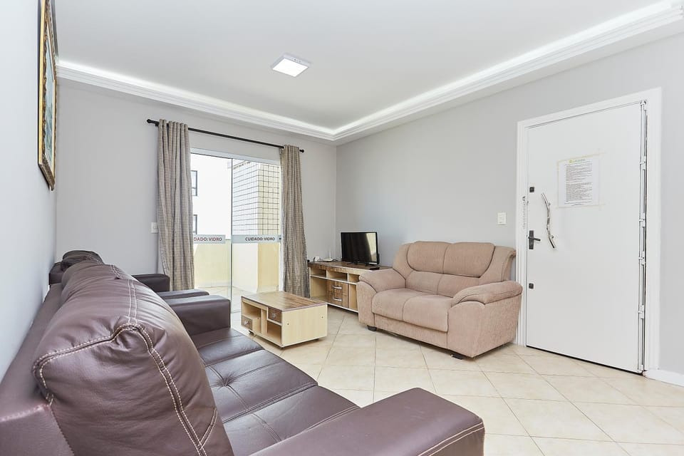 791 - Cobertura com piscina. 200m da PRAIA. BOMBINHAS - CENTRO Apartment in Bombinhas