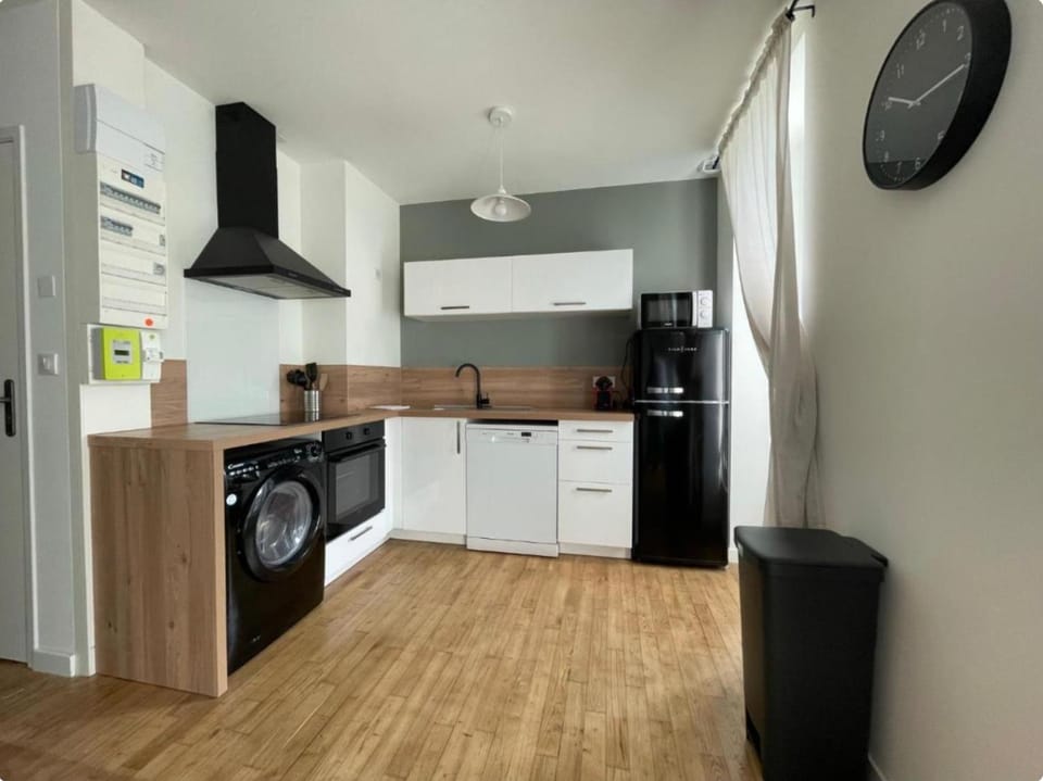 Superbe T2 Neuf Centre Ville Wifi Terrasse Netflix Apartment in Nouvelle-Aquitaine