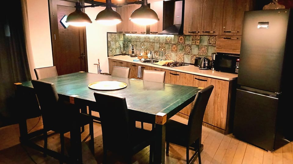Kitchen or kitchenette, Living room, Dining area