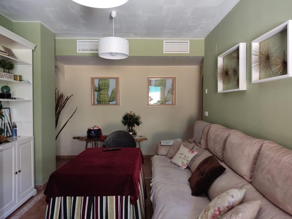 Apartamento completo con piscina comunitaria y patio exterior Apartment in Faro District