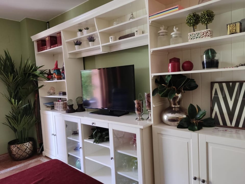 Apartamento completo con piscina comunitaria y patio exterior Apartment in Faro District