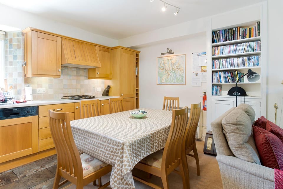 Other, Dining area
