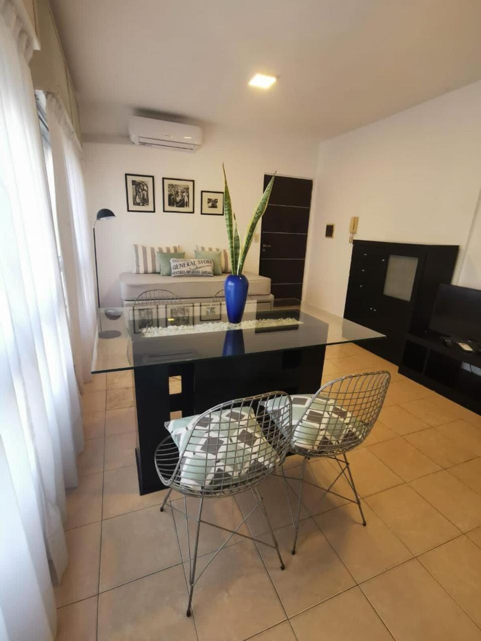 Bed, Kitchen or kitchenette, Living room, Photo of the whole room, Decorative detail, Dining area, Bedroom, Guests, storage, towels, kitchen, air conditioner