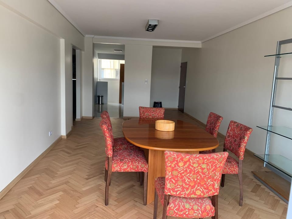 3 Amplios ambientes excelente ubicacion-Avenida Corrientes Almagro- Cerca de todo Apartment in Buenos Aires
