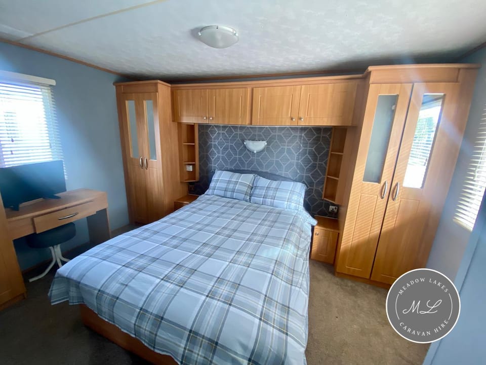 Golden Palm Resort - Palm Grove 3 - Pet friendly & WiFi - Meadow Lakes Caravan & Lodge Hire House in Chapel Saint Leonards