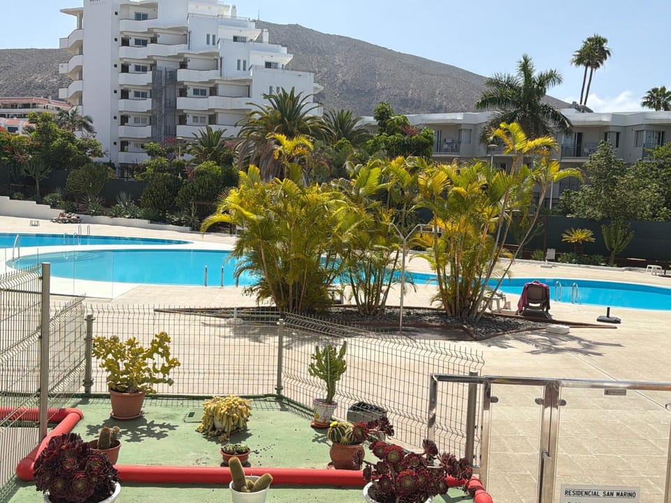 Property building, Pool view, sunbed