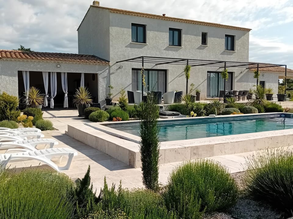 Keur Teranga Votre havre de paix en camargue Villa in Arles