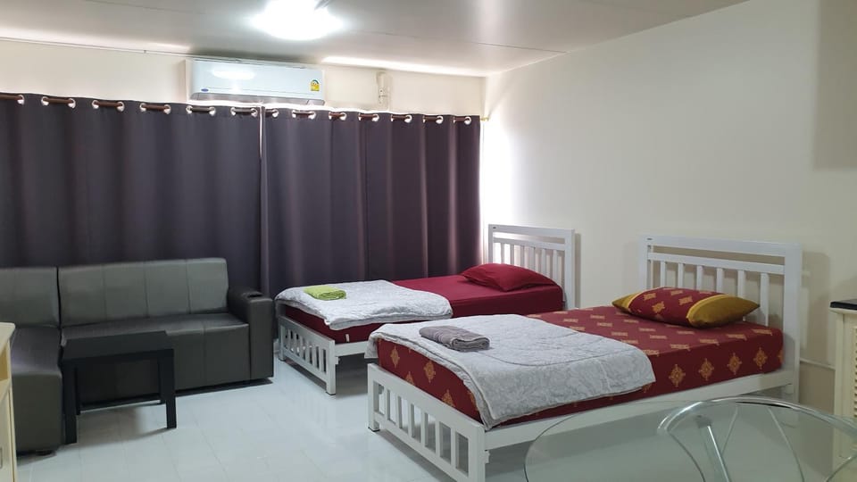 ห้องพักรายวัน เมืองทองธานี เรือนศรีตรัง Apartment in Bangkok