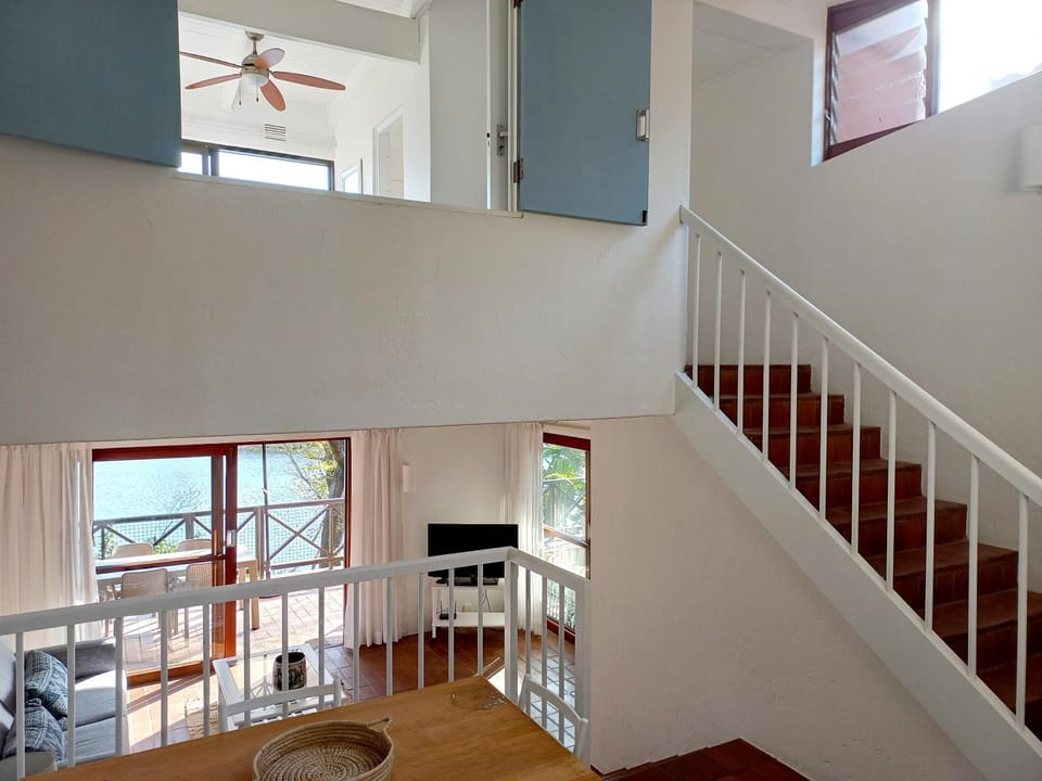 TV and multimedia, Living room, Dining area