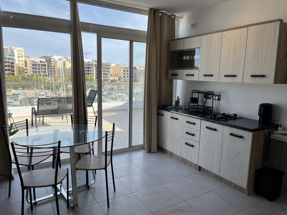 Kitchen or kitchenette, kitchen