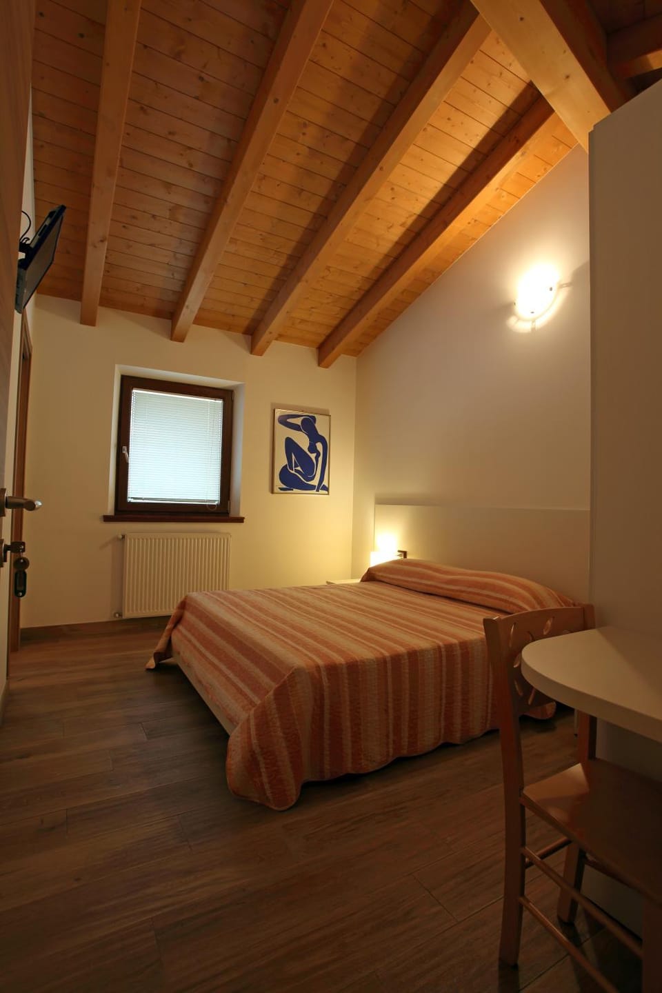 Bed, Photo of the whole room, Bedroom, hair dresser