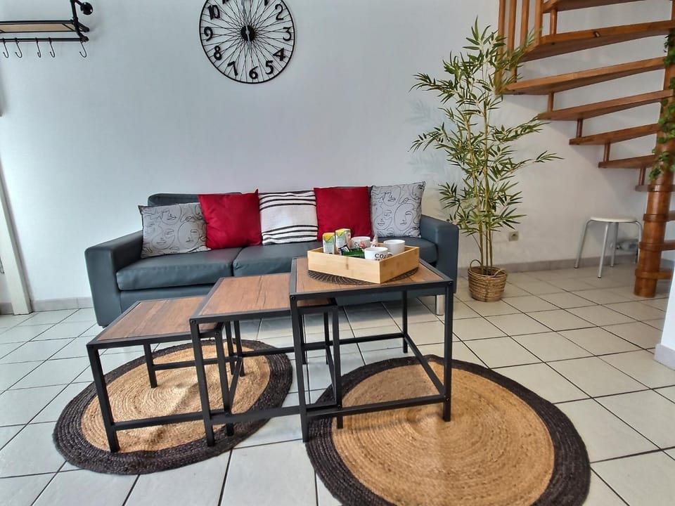 Duplex Le Cachou : 10 min Aéroport de Roissy CDG - Astérix - Paris Apartment in Île-de-France