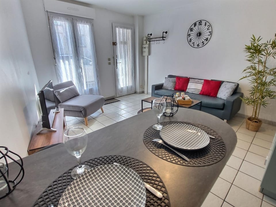 Duplex Le Cachou : 10 min Aéroport de Roissy CDG - Astérix - Paris Apartment in Île-de-France