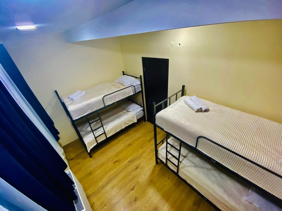 Bed, bunk bed