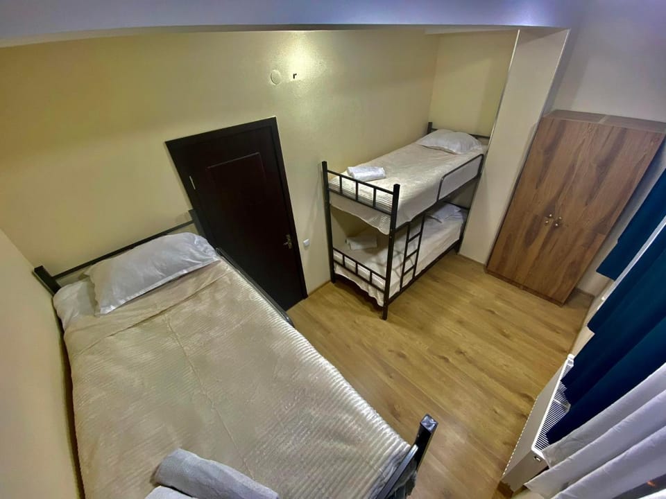 Bed, Bedroom, bunk bed