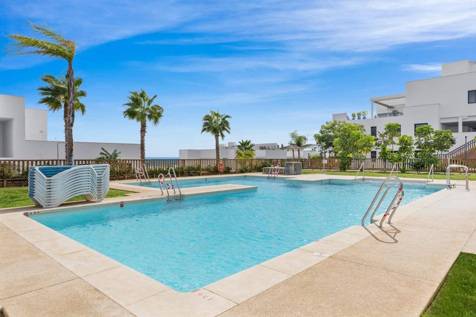 Pool view, Swimming pool