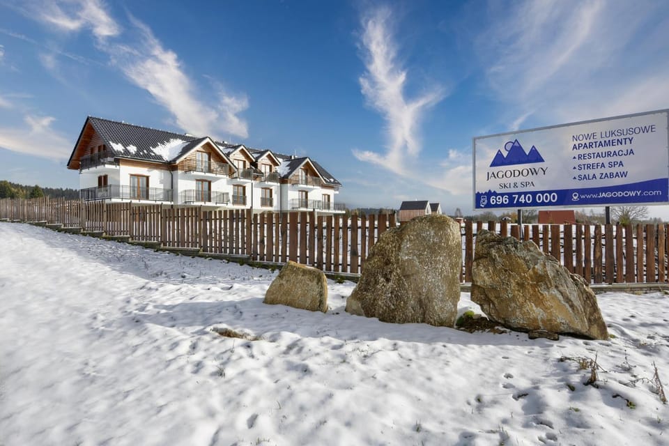 Property building, Natural landscape, Winter