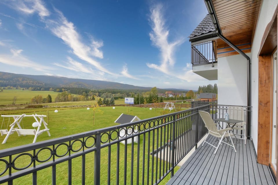 Patio, Spring, Day, Natural landscape, View (from property/room), Balcony/Terrace, Mountain view