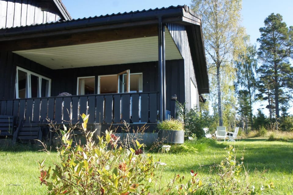 Property building, Facade/entrance, Balcony/Terrace