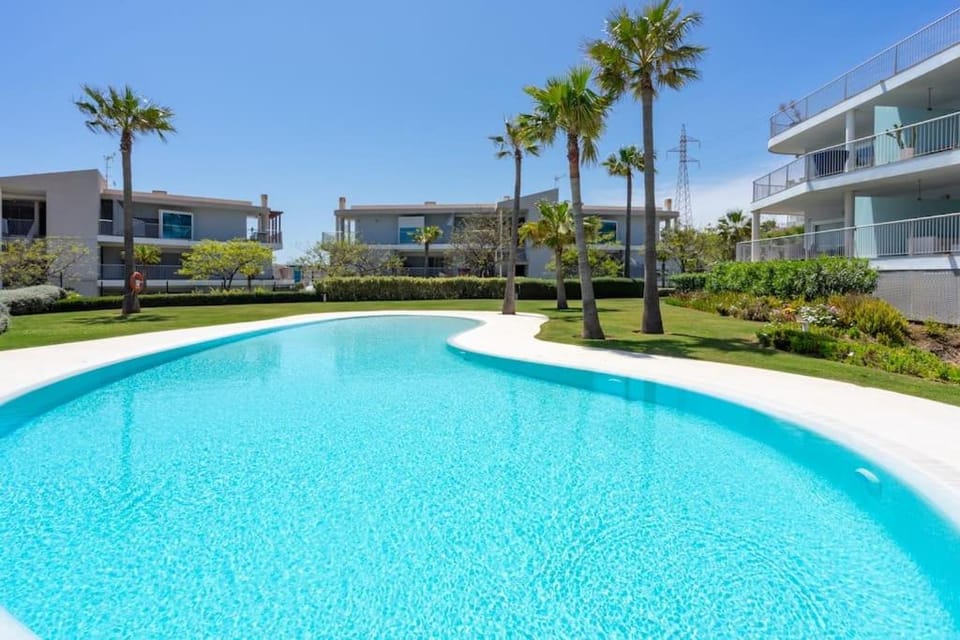 Sunny terrace with Jacuzzi by Costarentals- Ref 26 Apartment in Fuengirola